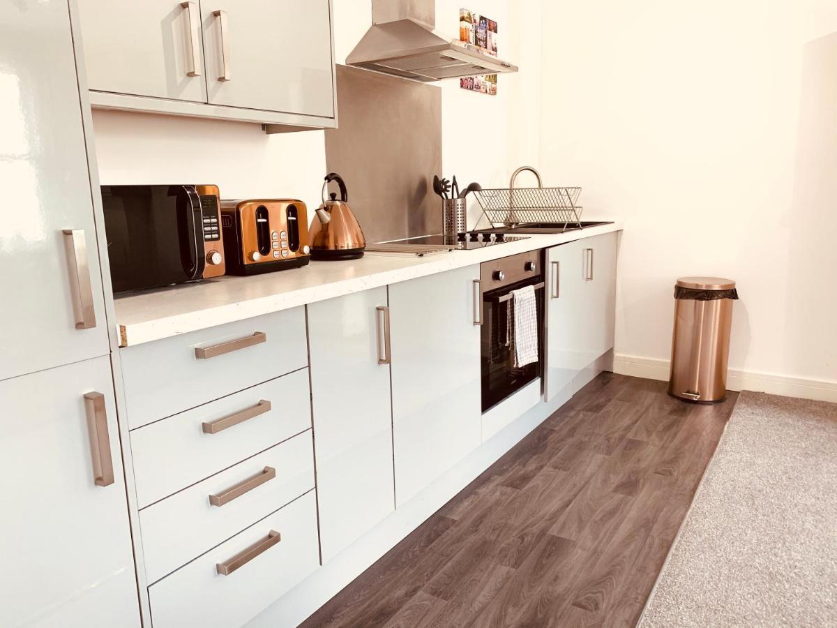 Elthorne Luxury Apartments - Uxbridge Bagian luar foto