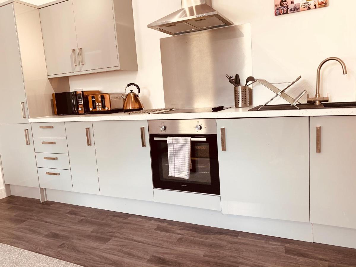 Elthorne Luxury Apartments - Uxbridge Bagian luar foto