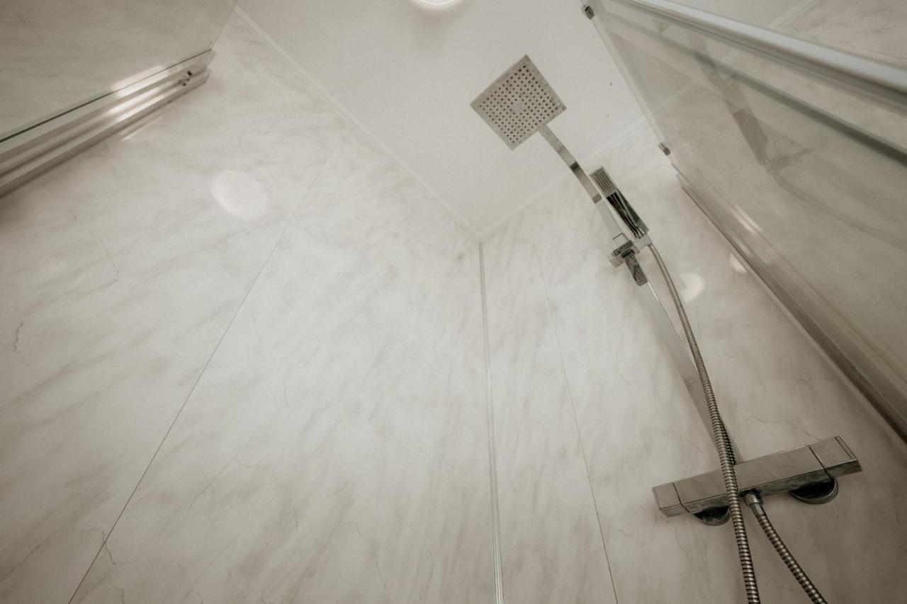 Elthorne Luxury Apartments - Uxbridge Bagian luar foto