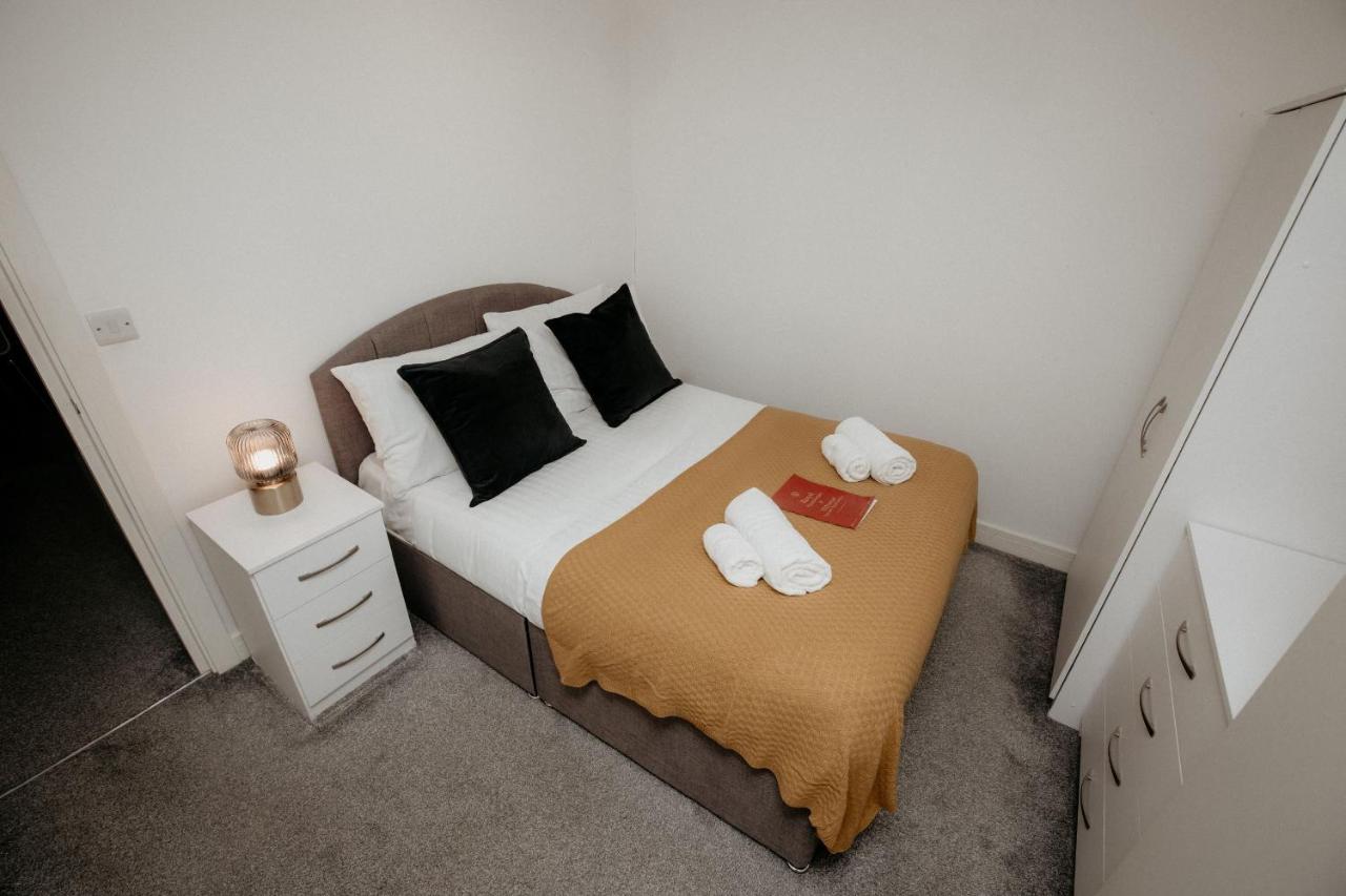 Elthorne Luxury Apartments - Uxbridge Bagian luar foto