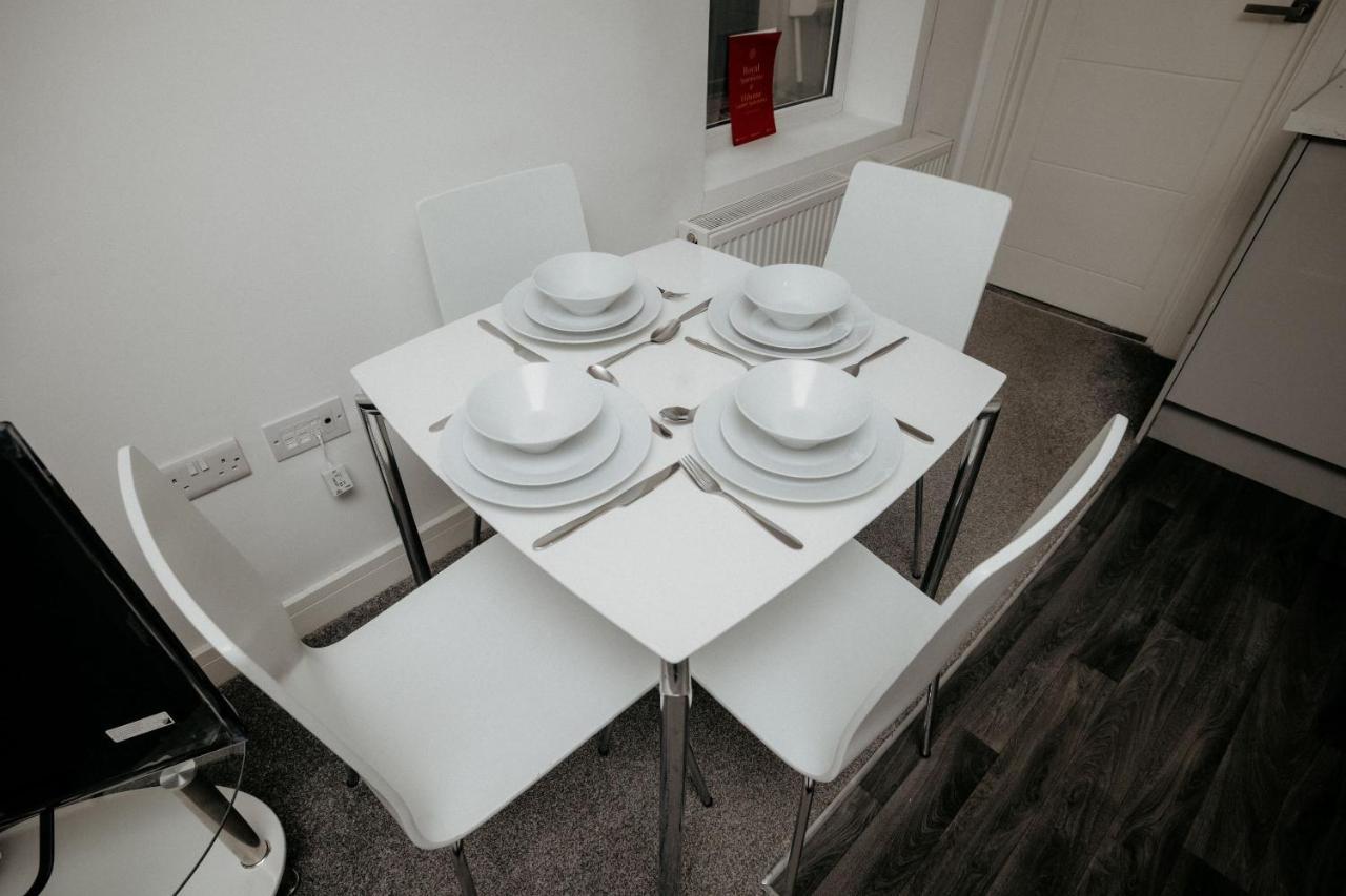 Elthorne Luxury Apartments - Uxbridge Bagian luar foto