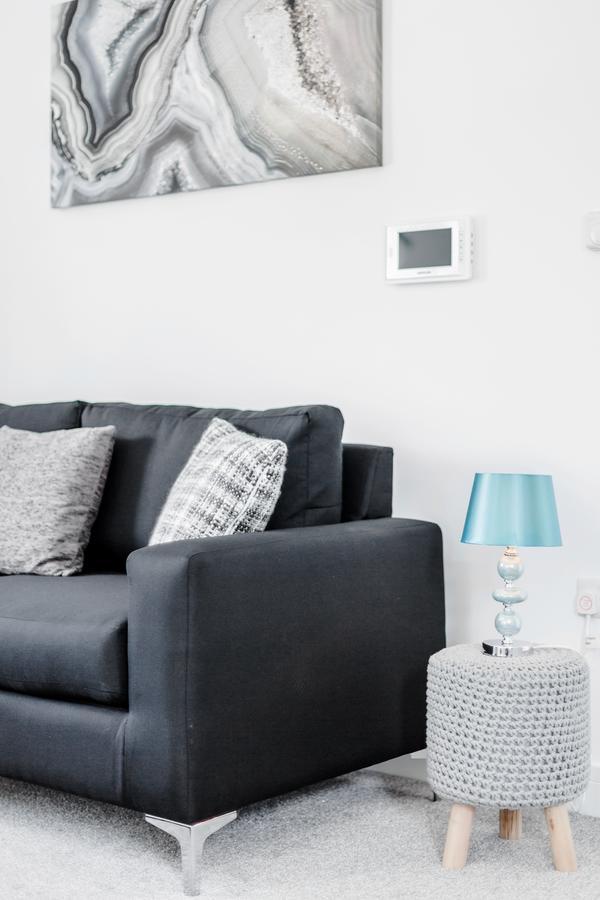 Elthorne Luxury Apartments - Uxbridge Bagian luar foto