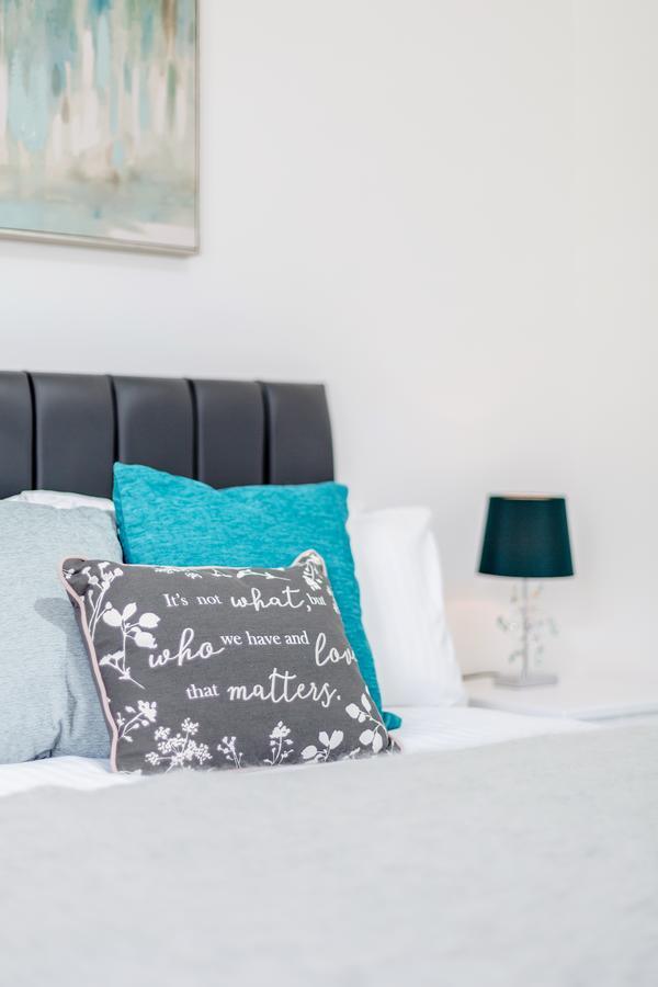 Elthorne Luxury Apartments - Uxbridge Bagian luar foto