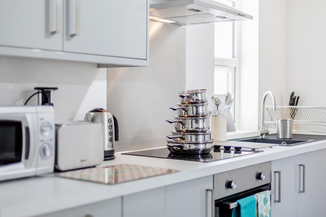 Elthorne Luxury Apartments - Uxbridge Bagian luar foto