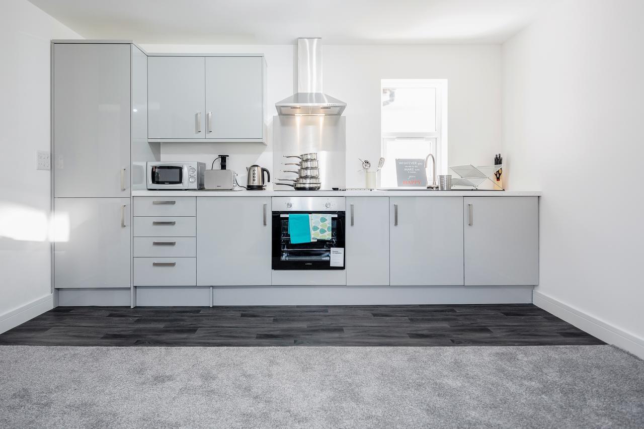 Elthorne Luxury Apartments - Uxbridge Bagian luar foto
