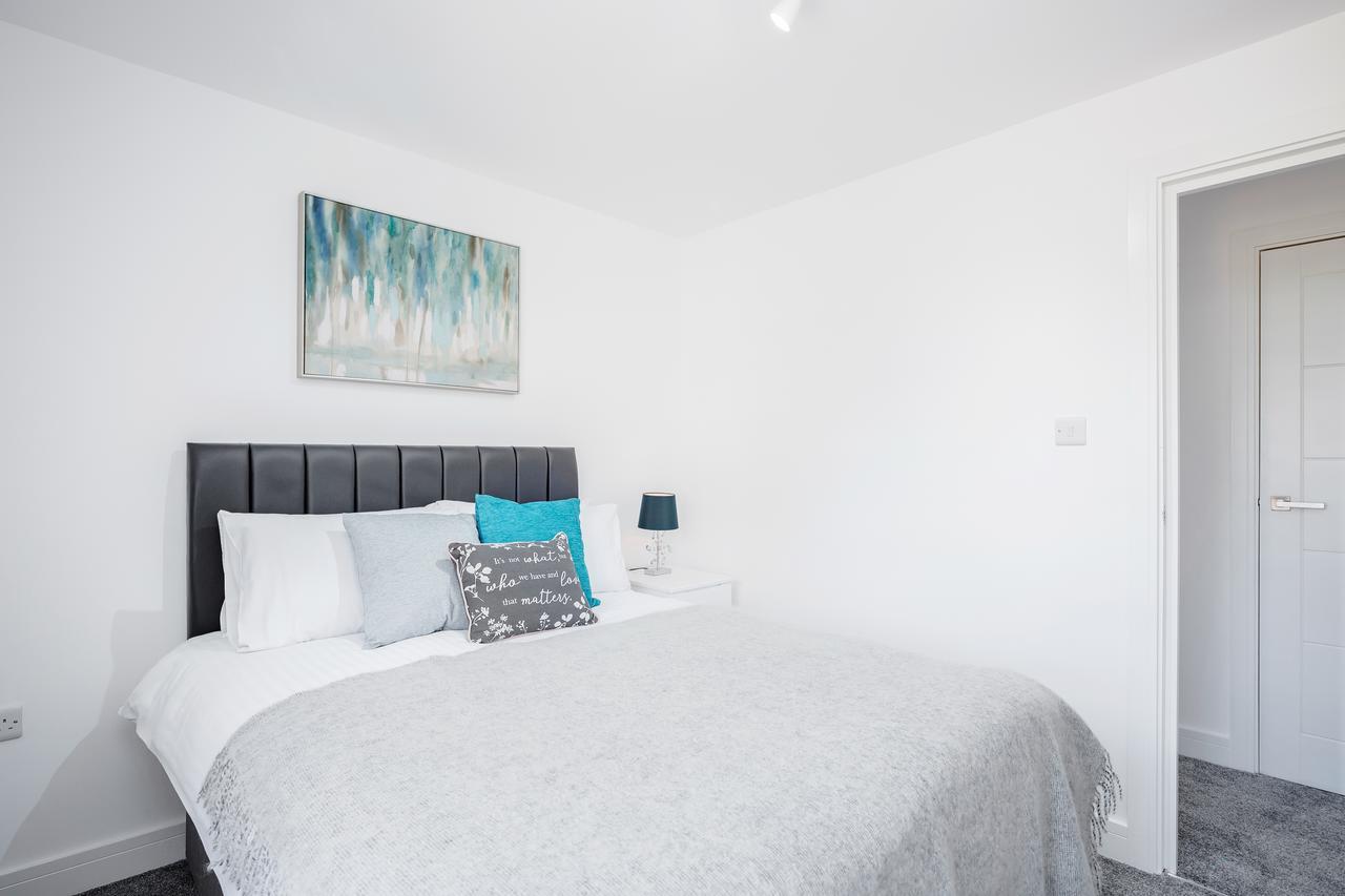 Elthorne Luxury Apartments - Uxbridge Bagian luar foto
